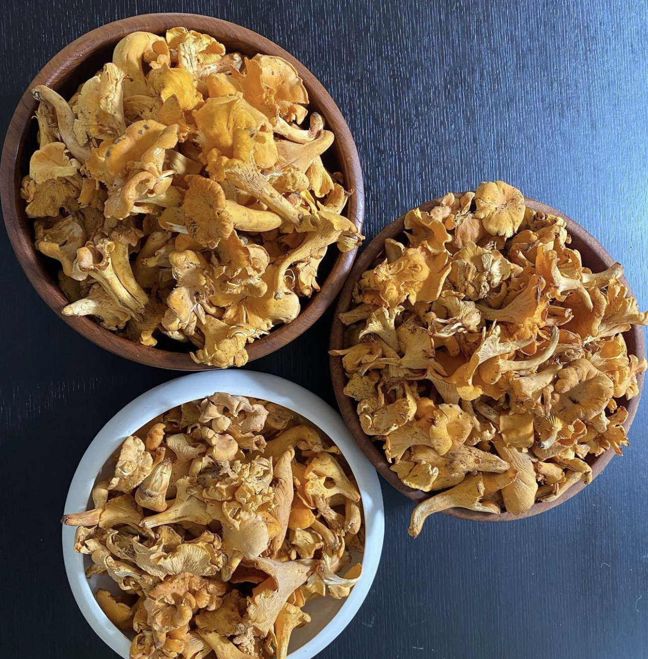 Mixed Smooth Chanterelles (price per 14oz) Foraged